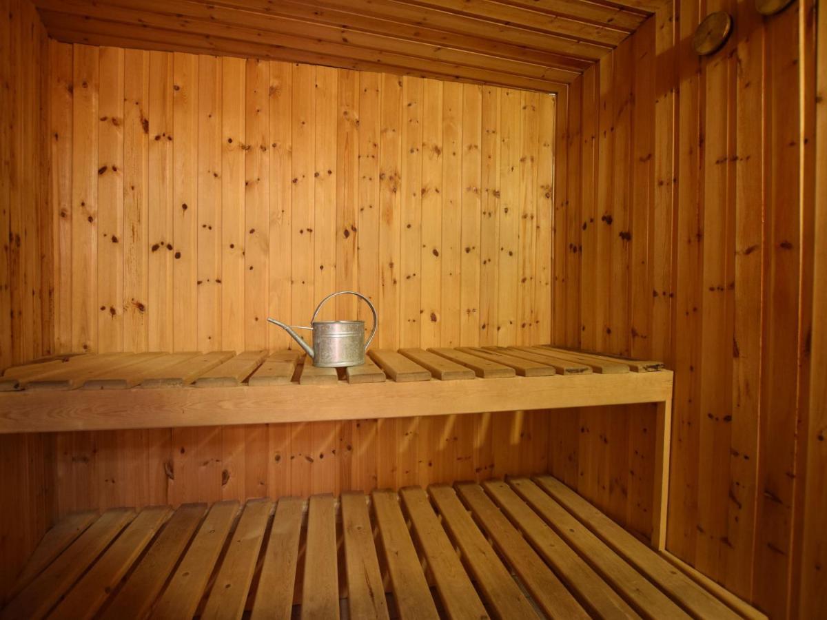 Quaint Cottage In Petite Langlire With Bubble Bath Exterior photo